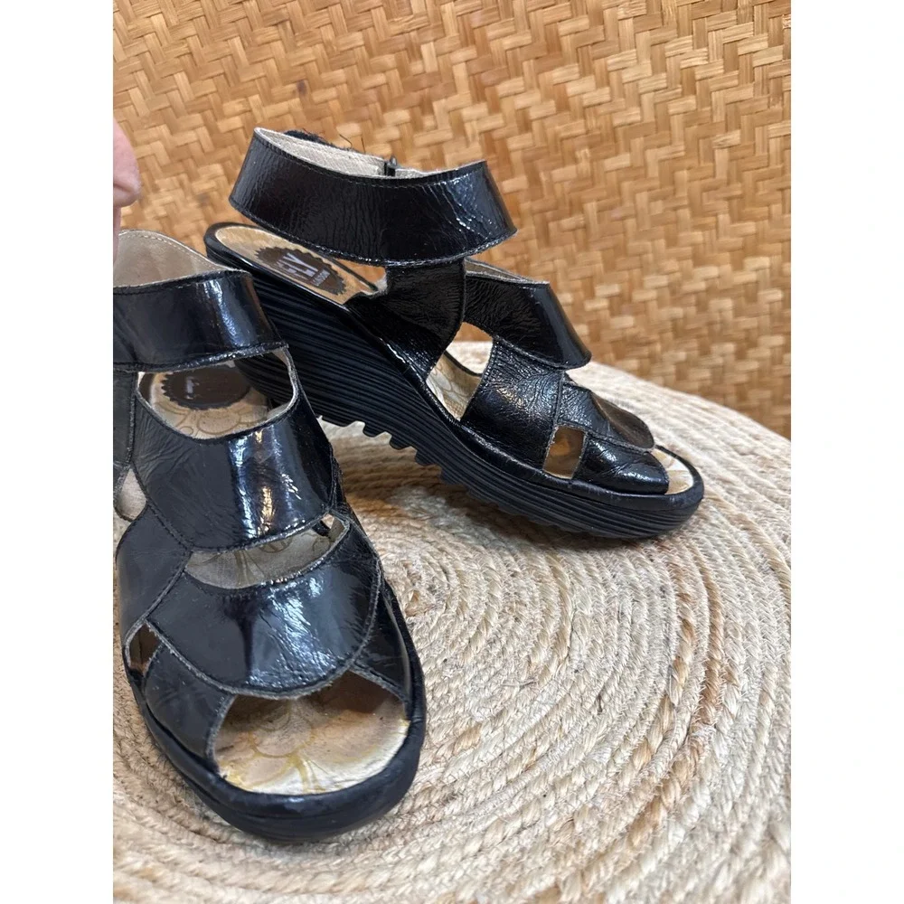 Fly London Yown Black Patent Leather Wedge Sandals Strappy Platform EU 38 US 8.5